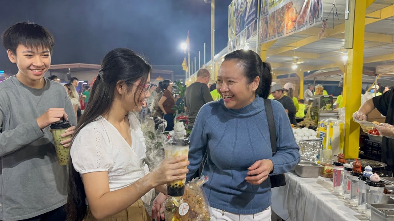 Hội Chợ Tại Trung Tâm Sinh Hoạt Cộng Đồng Việt Nam Ở Bellaire | Thuý Nhân Trà Vinh # 706