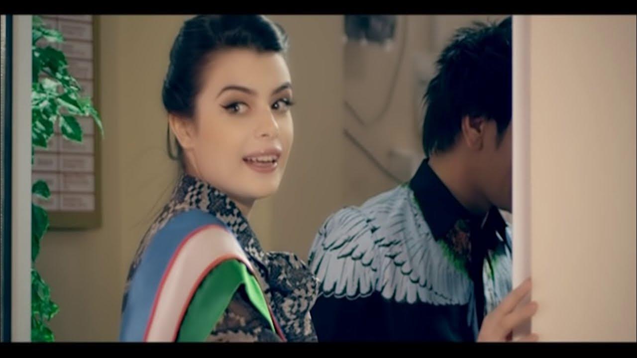 Олар оны ұйықтап жатқанда сиқырлайды Қазан порно hd