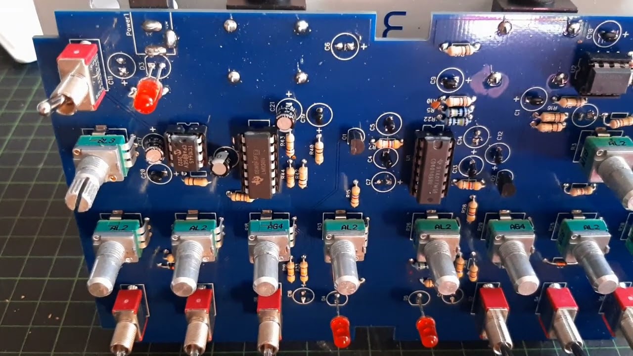 Electro Faustus Drone King Reparatur - YouTube
