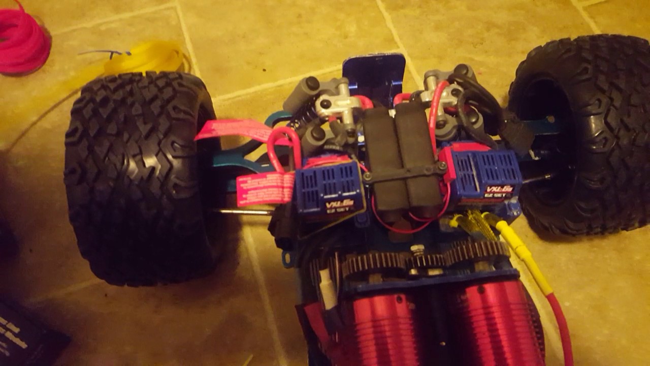 E maxx with Dual twin brushless motors 