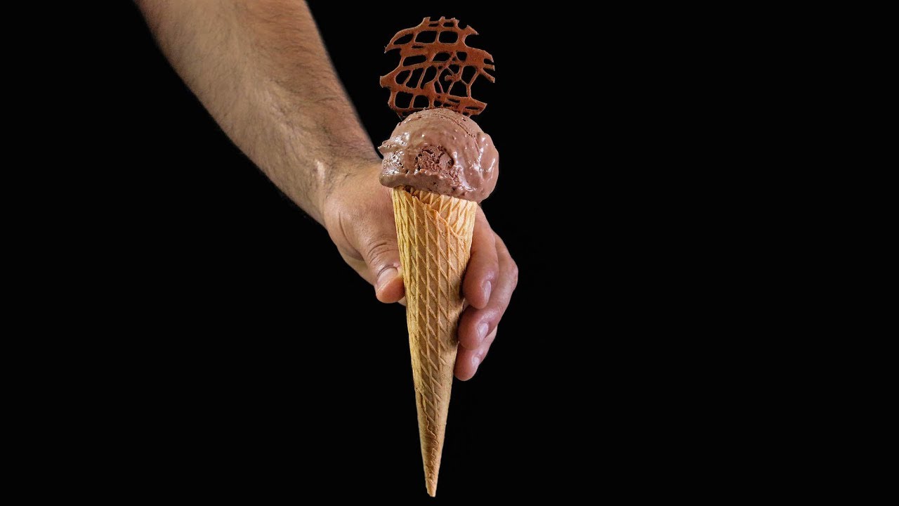 Helado de Chocoate negro y Avellana-  Dark Chocolate  Hazelnut Ice cream