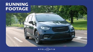 2025 Chrysler Pacifica Plug In Hybrid Running Footage