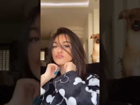 كلمه ورا كلمه غمزت فا باعت النمره حالات واتس