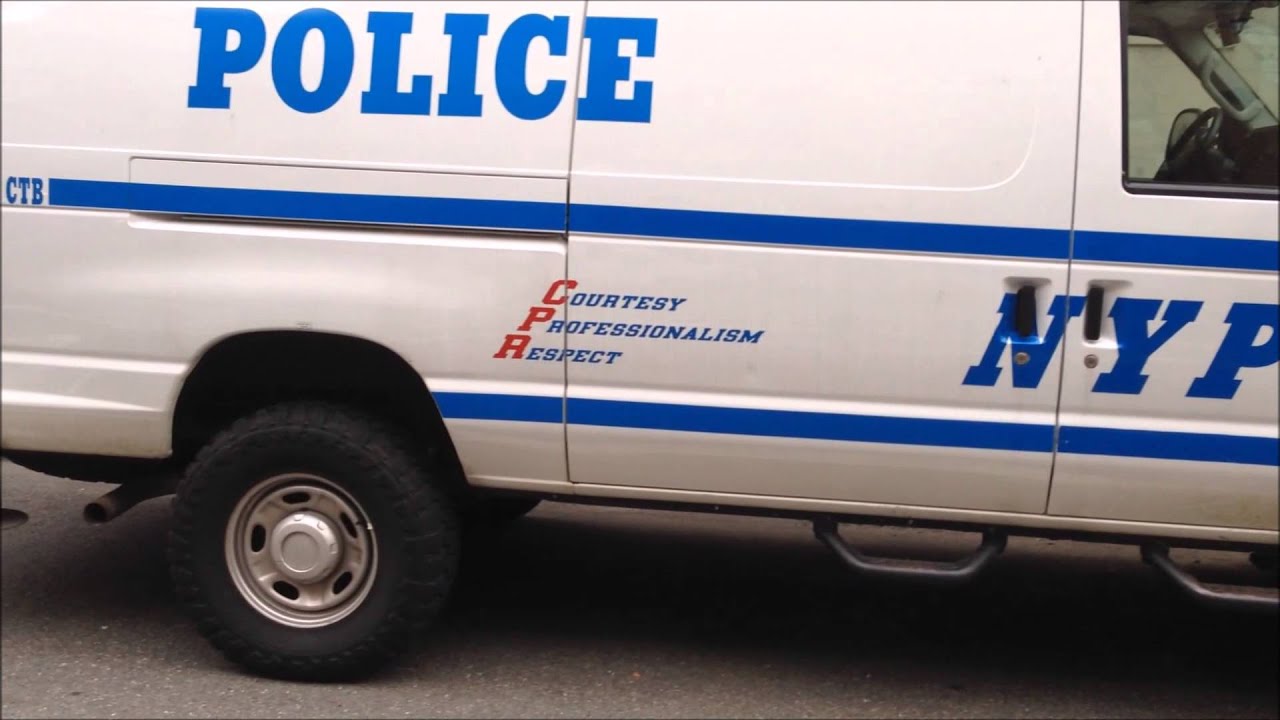 NYPD TERRAHAWK MOBILE UTILITY SURVEILLANCE SKYWATCH PATROL TOWER ON W. BROADWAY IN MANHATTAN, NYC.