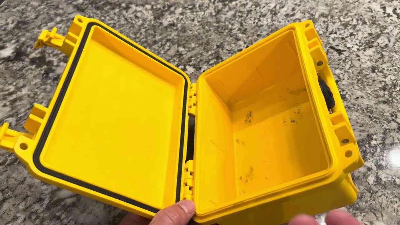 Vr Headset Pelican 1120 Case With Foam - Yellow With Pick N' Pluck