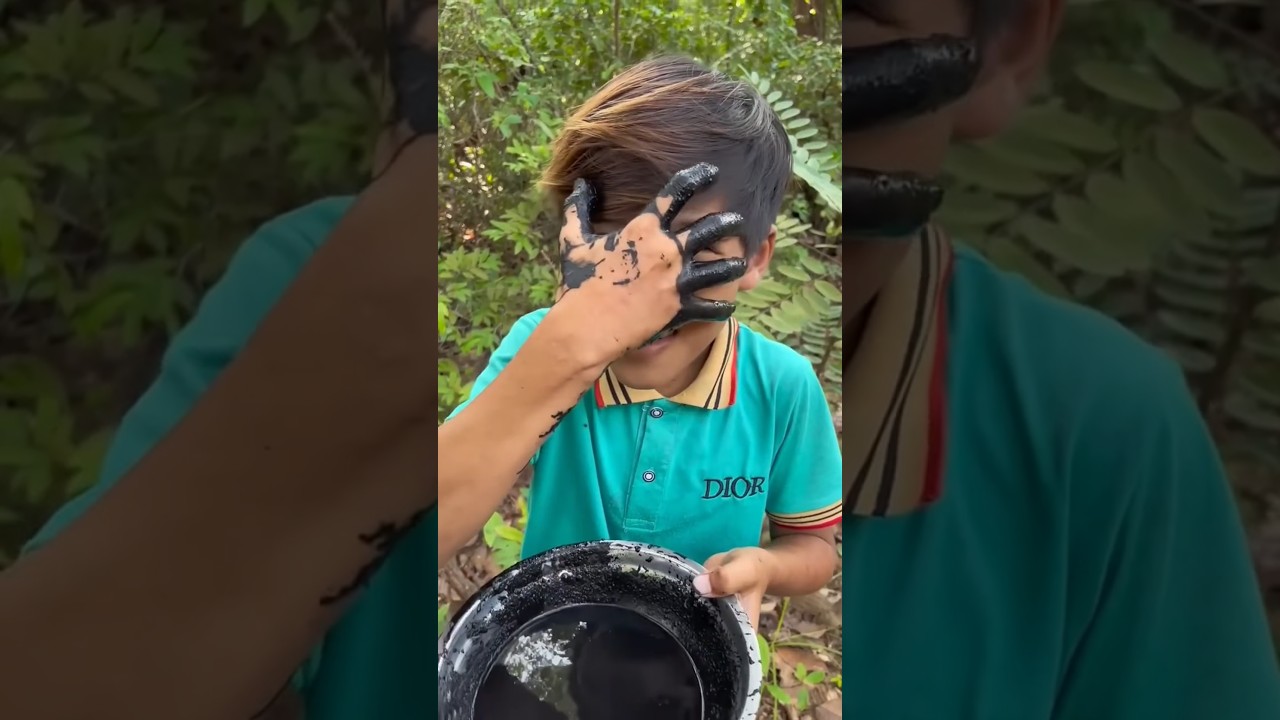 Survival Skills: Simple but Useful in jungle#bushcraft#🫣😱😝camping#outdoors#useful#shorts#survival