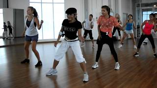 Zumba Thailand by Sue Conradie 7,008 views 12 years ago 3 minutes, 16 seconds