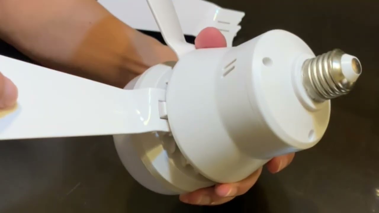 LED light ceiling fan with light and remote control. 