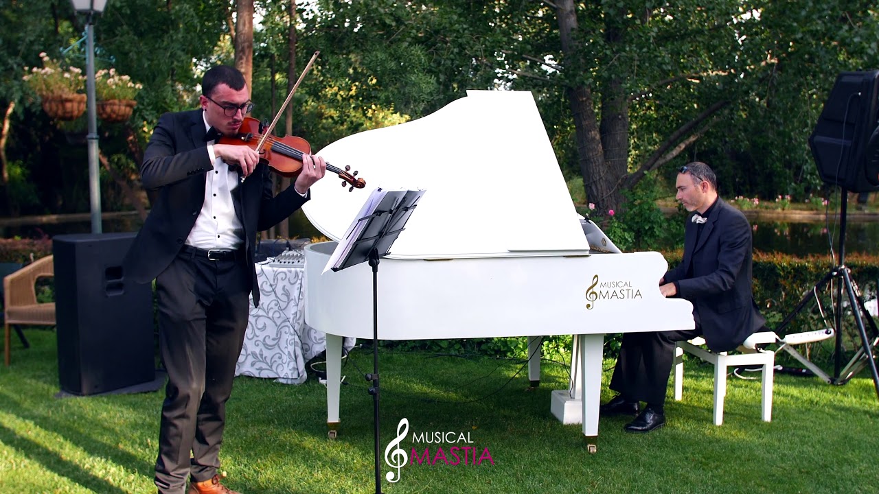 🎹  Lady Gaga & Bradley Cooper - Shallow | Musical Mastia | Musica para Bodas