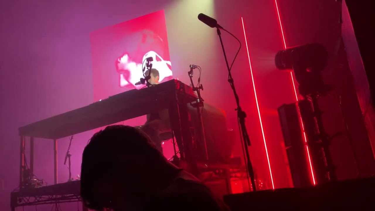 Fred again.. - Me (Heavy) - Live @ Terminal 5 NYC 10/16/22