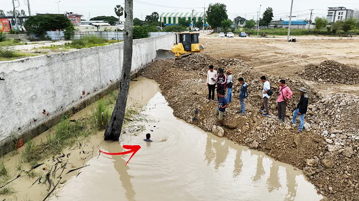 New Update 95% Land Filling Up With Stone Strong Power Bulldozer KOMATSU Spreading Stone 5ton Truck