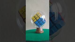 Rubik's Cube for the visually impaired./ Türelemüveg - Impossible Bottle – Geduldflasche