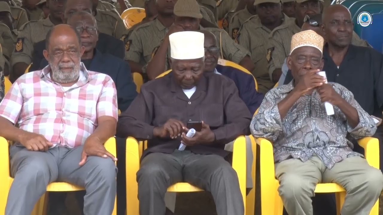 SHEREHE YA KUWAPONGEZA MAAFISA NA WAPIGANAJI WA KMKM 