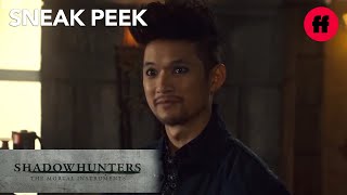 Shadowhunters | Season 3, Episode 3 Sneak Peek: Magnus' Offer | Freeform