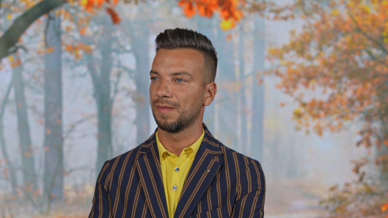 ⁣Alex de la Orastie - Schimba Doamne legile (Official Video)