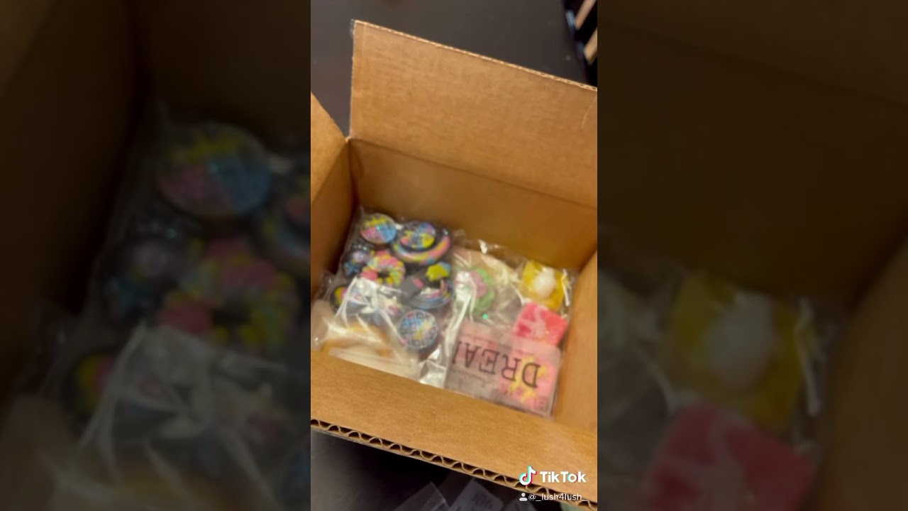 Melt and Lather wax unboxing