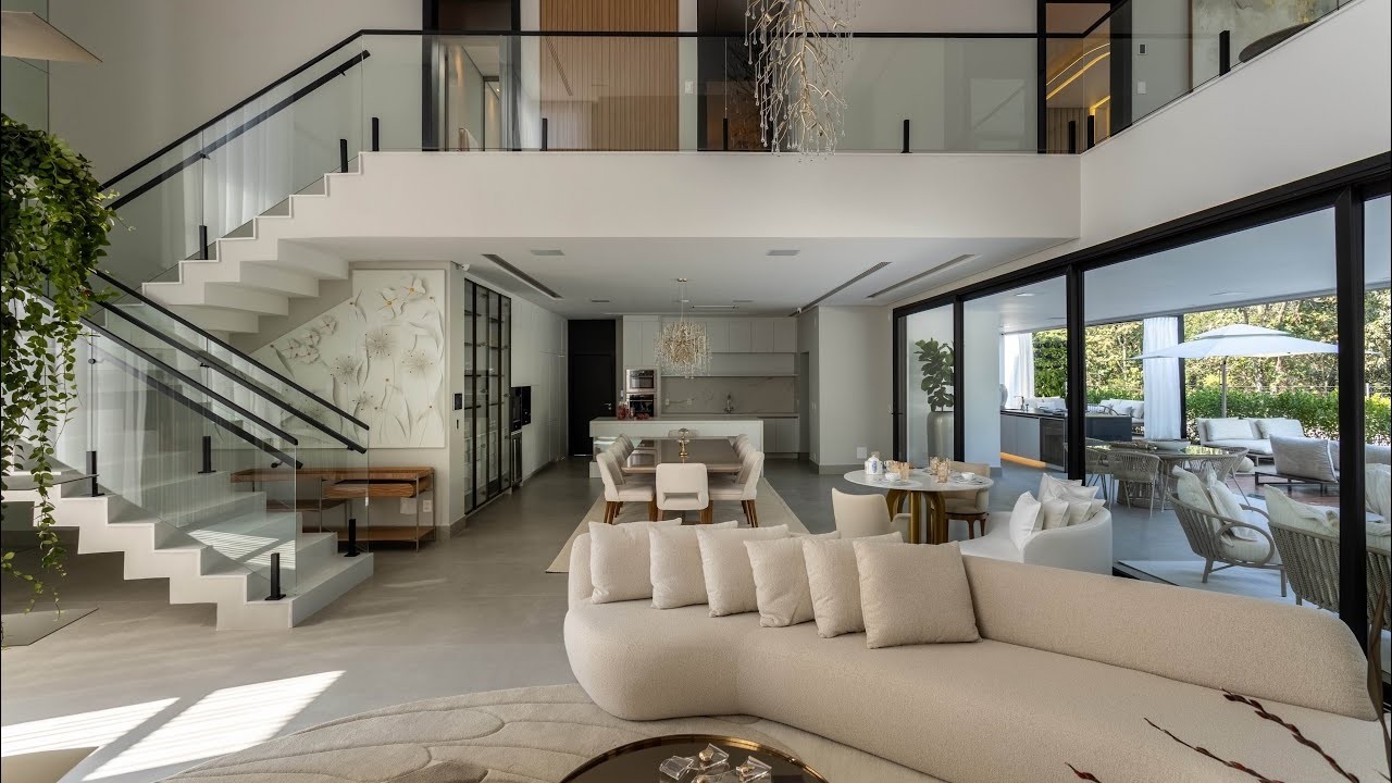 (Rep) Cinema na Piscina e Subsolo de Surpresas em uma Casa de 600m²