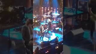 Bon Jovi - YOU GIVE LOVE A BAD NAME - Cleveland, OH - 41