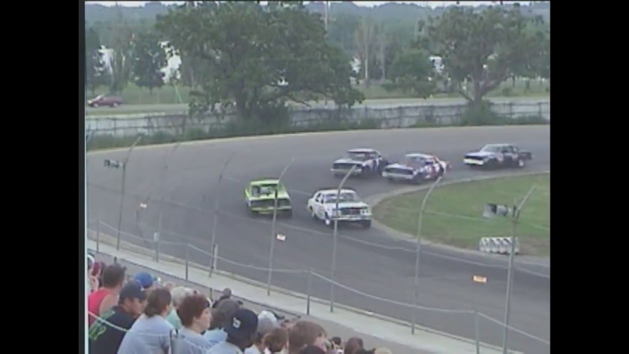 Figure 8 Feature 1 Raceway Park (Shakopee, MN) 6/16/2006 YouTube