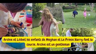 Archie et Lilibet les enfants de Meghan et Le prince Harry font la course. Archie est un gentleman