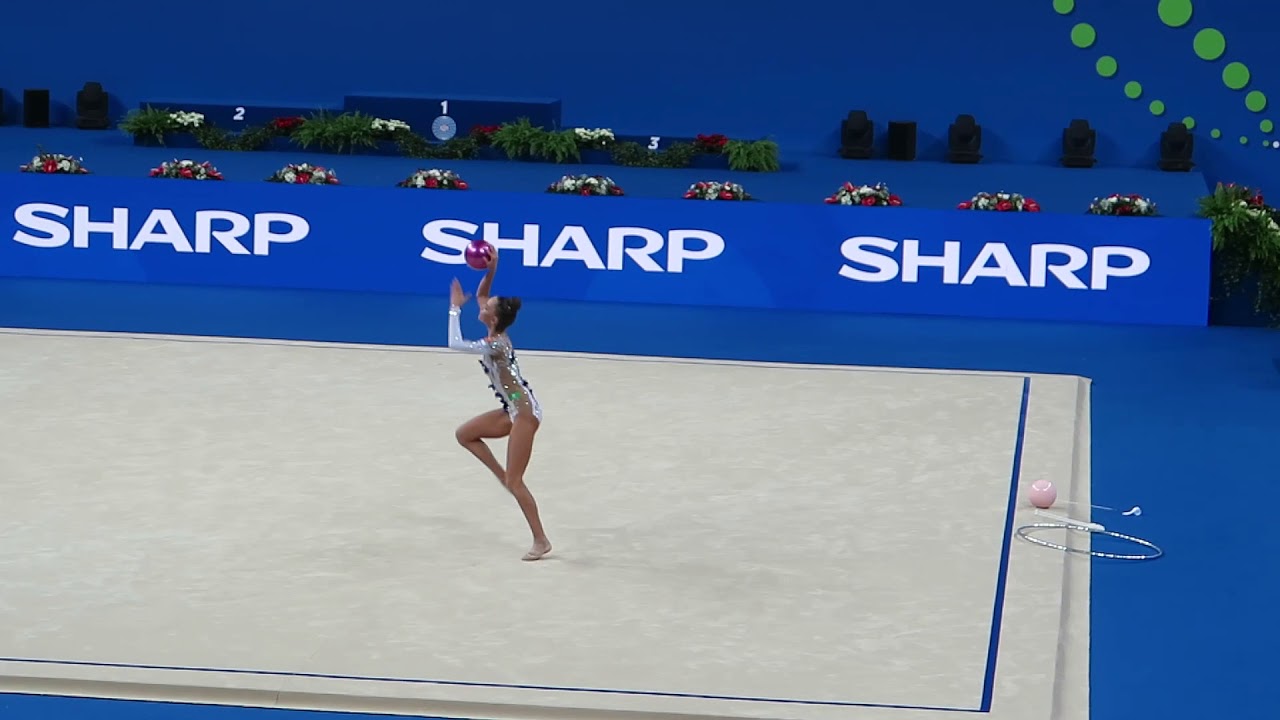 Dina Averina - Ball - Pesaro 2017 - HD