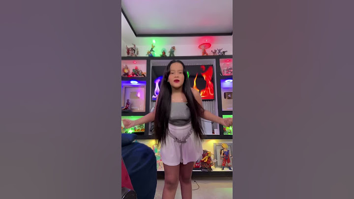 Angi baila pelo en pausa