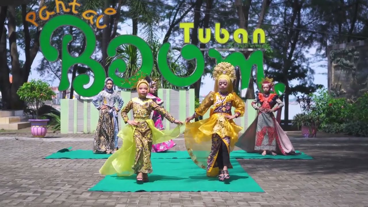 ETHNIC BATIK TUBAN FASHION SHOW SDN BEJI 1 STUDENT FESTIVAL WEEK TUBAN 2022