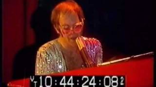 10 - Don't Let The Sun Go Down On Me - Elton John - Live at The Hammersmith Odeon 24-12-1974