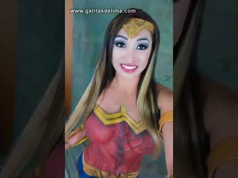 Sexy Body Paint de Sthephanie Venturo caracterizada como Mujer Maravilla