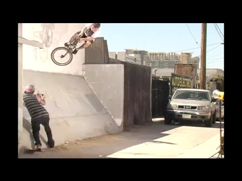 BMX - BLUNTED "FOREVER ROLLING" TRAILER