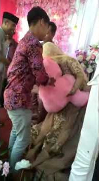 Story wa sedih wa undangan ke rumah mantan bawa boneka