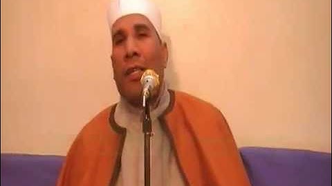 الطاروطي يستمر أثناء إنقطاع الكهرباء ومقطع من سورة الشوري من قرية طاروط_الزقازيق23_1_2012