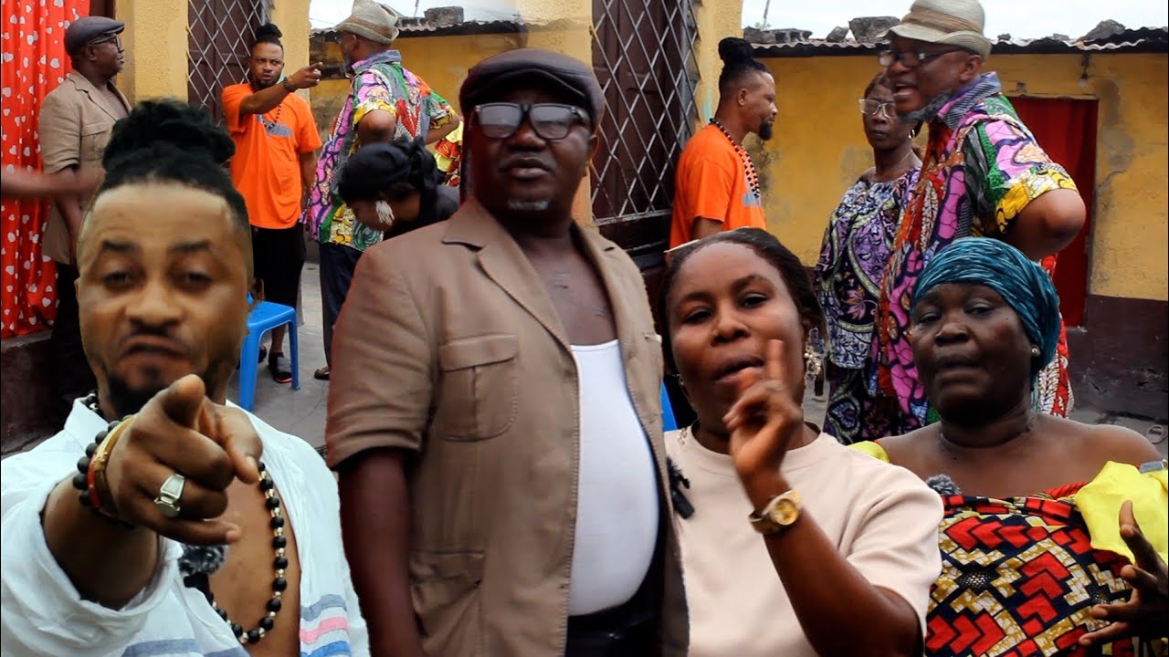 GAG: MAVIOKELE DJIKA ABWAKI NGUNDA NA POTO ASALI FAMILLE SURPRISE 