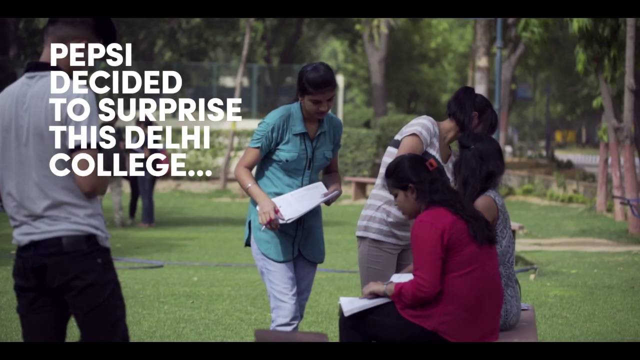 Pepsi Mood Vending Machine - A good exam ends with #PepsiMoji