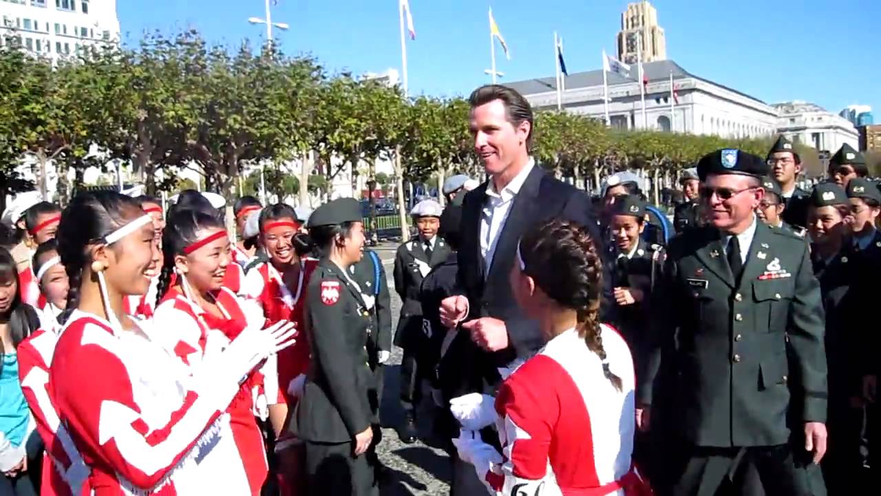 lowell-high-school-jrotc-girls-drill-team-with-san-francisco-mayor