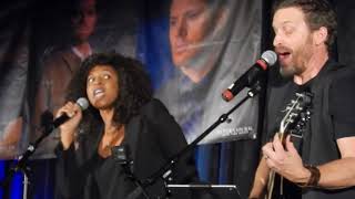 Lisa Berry from Supernatural singing &quot;Proud Mary&quot; at SPNSea18