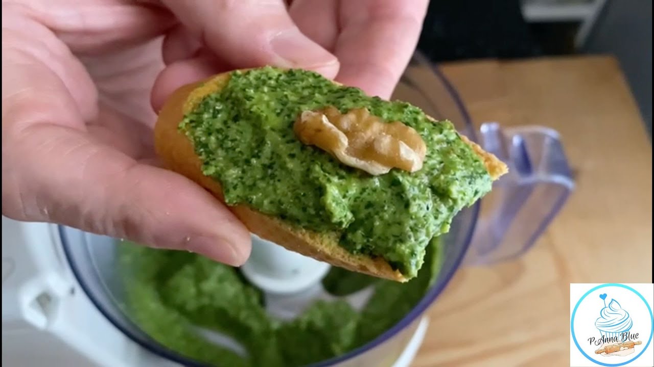 Come fare questo favoloso pesto con rucola e noci senza formaggio