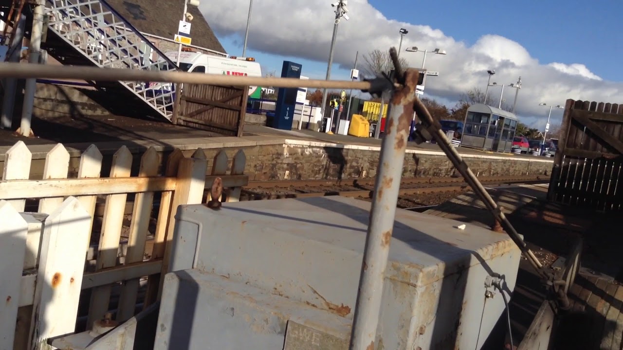 Carnoustie Station Level Crossing (Angus) 01/11/2018