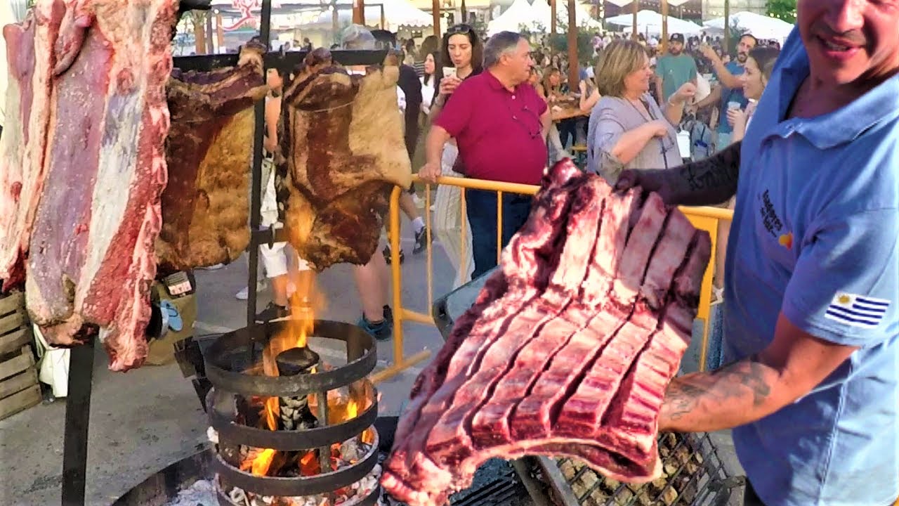 ⁣Street Food from Argentina. Asado and Grilled Meat. 'Meat Festival' in Valencia, Spain