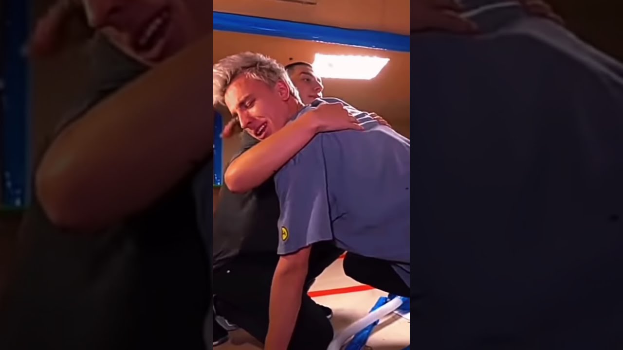 Лада 4 влада а4 снимает ролик поводка илава
