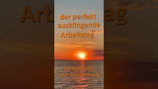 Der perfekt ausklingende Arbeitstag mit Klaviermusik