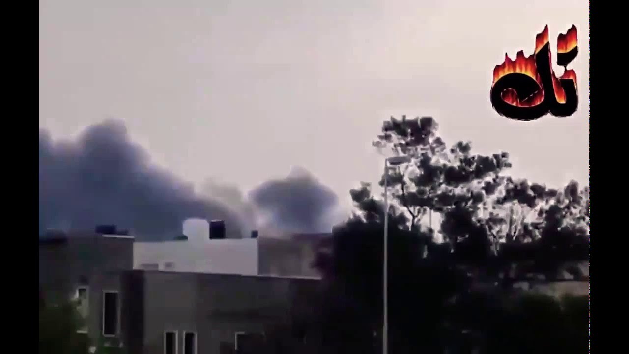 The air force of LNA is heavily bombing the Mitiga air base in Tripoli .