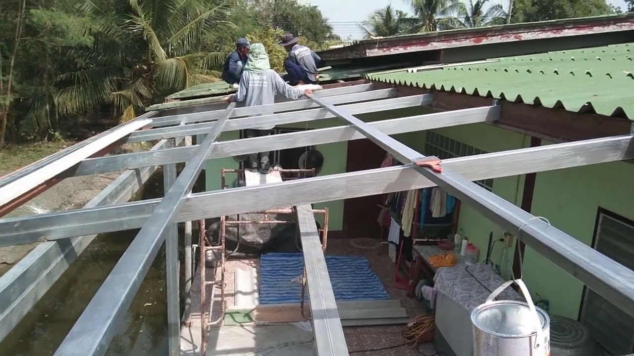 ทาสีโครงหลังคา   วิหารย์  ชาเเนล