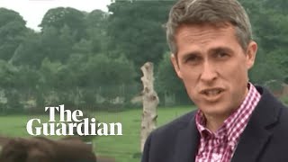 Richard Madeley cuts off Gavin Williamson after he repeatedly dodges question on Russia