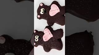 Valentine Bear Cake Pop Idea #valentinesday #cakepops #bakery