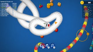 Giant Worm Trap! Epic Worms Zone.io Gameplay | Huge Arena Battle screenshot 2