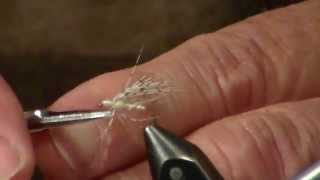 Larry Bundy tying the cream soft hackle