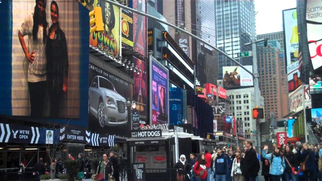 Walking Through Times Square (2013)