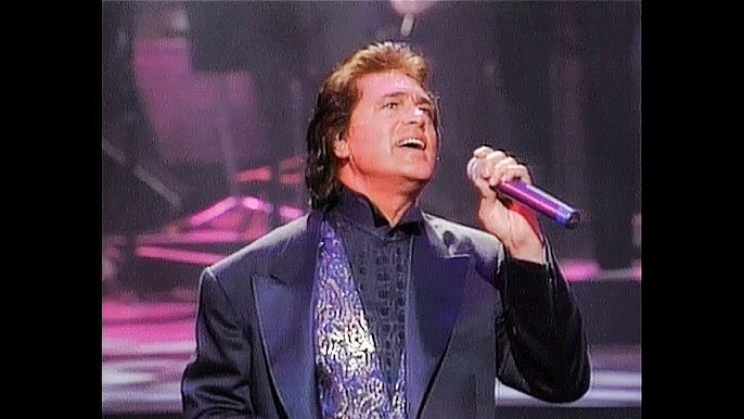 Engelbert Humperdinck – Can't Take My Eyes Off You (Engelbert Live 1995) HQ  - YouTube