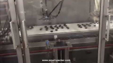 Chocolate candy high accuracy spider robot hand sorting feeding cartoning machine automatic encasing